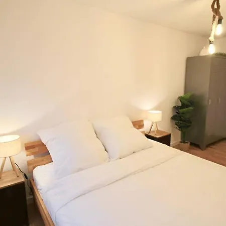 Apartment Fantastische Moderne Und Zentrale Mit Balkon